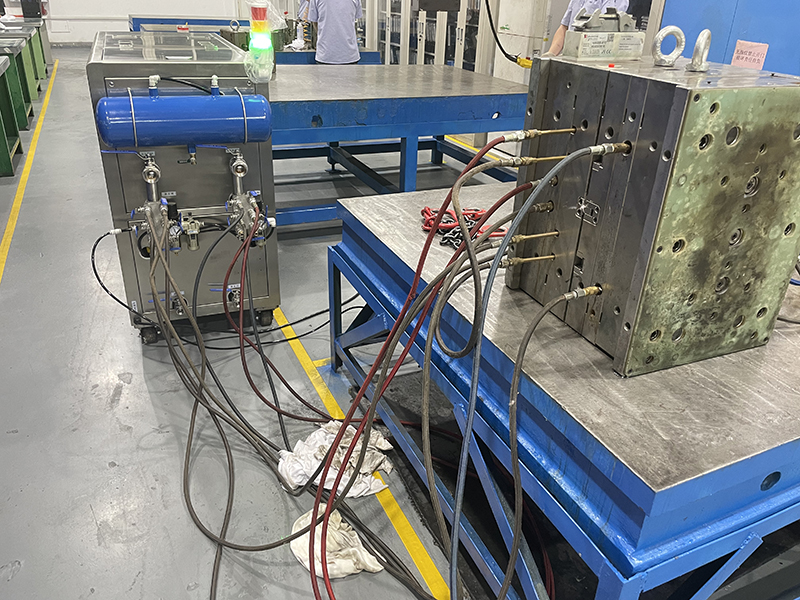 上海某公司模具水路清洗